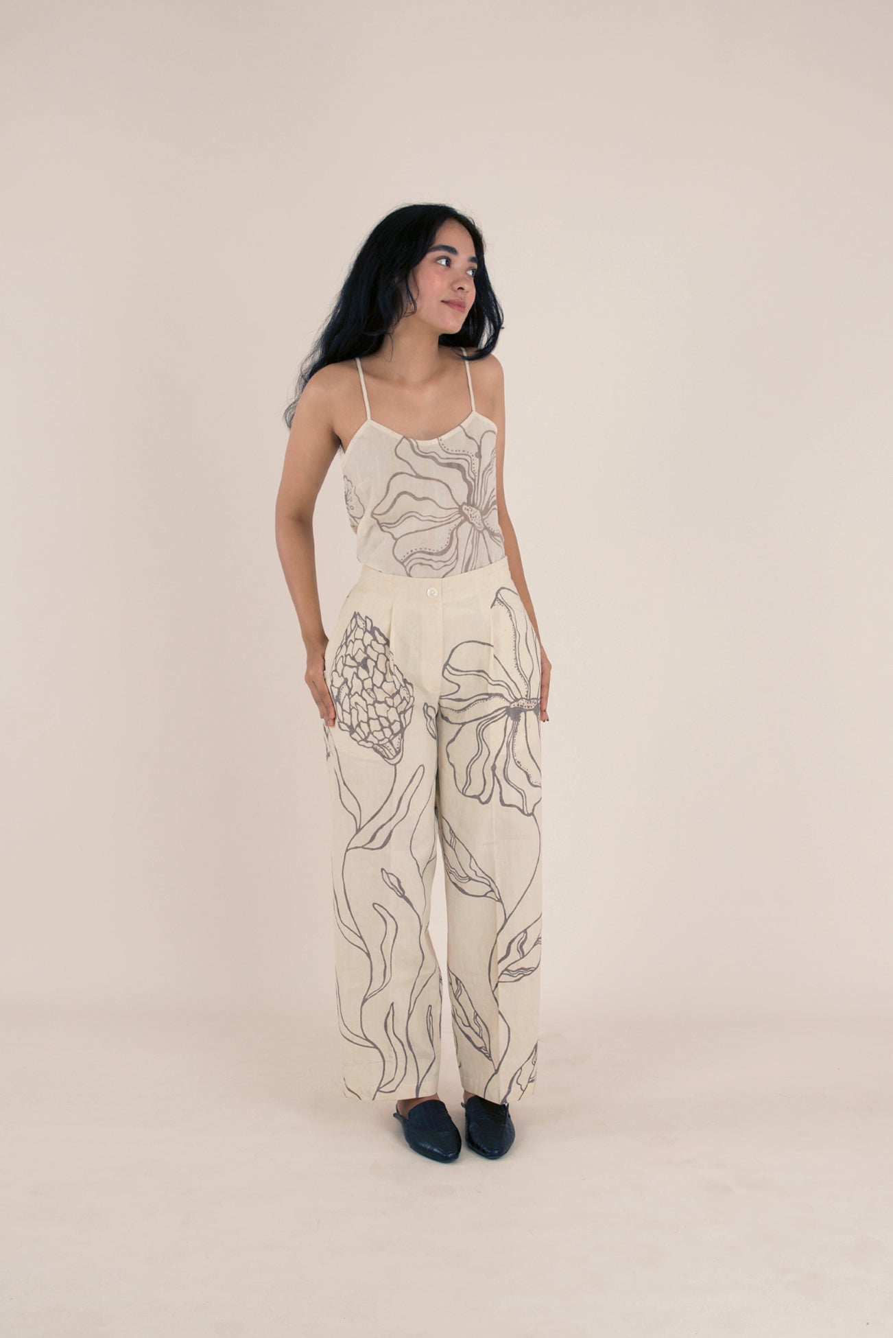 Flower’s whisper trousers