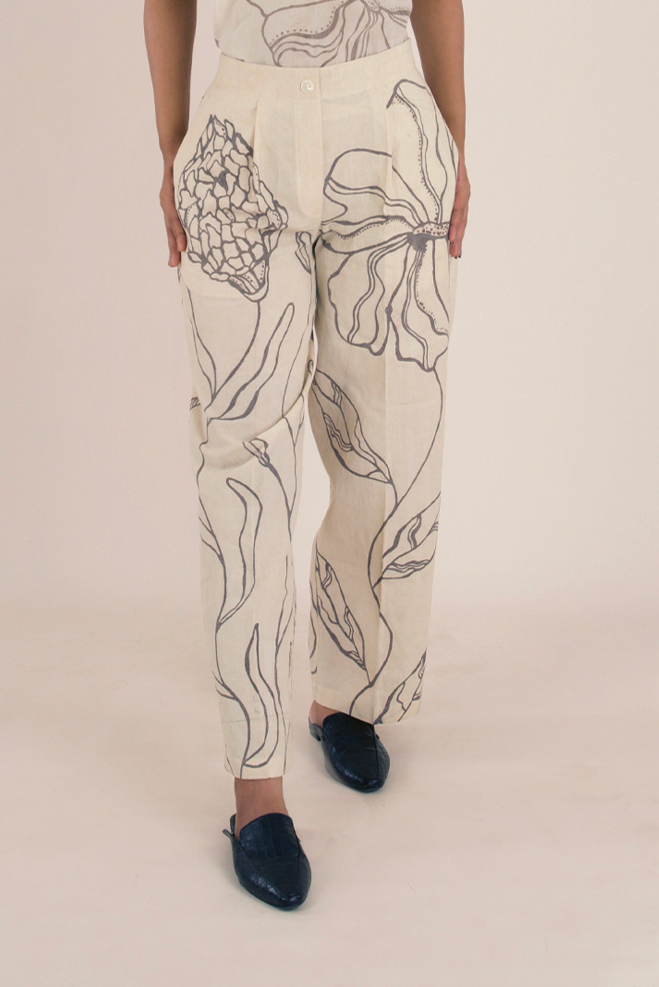 Flower’s whisper trousers